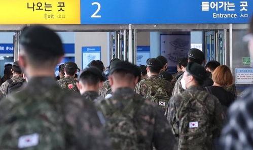 网红参军爆料事件视频,揭秘军营生活幕后真相  第2张